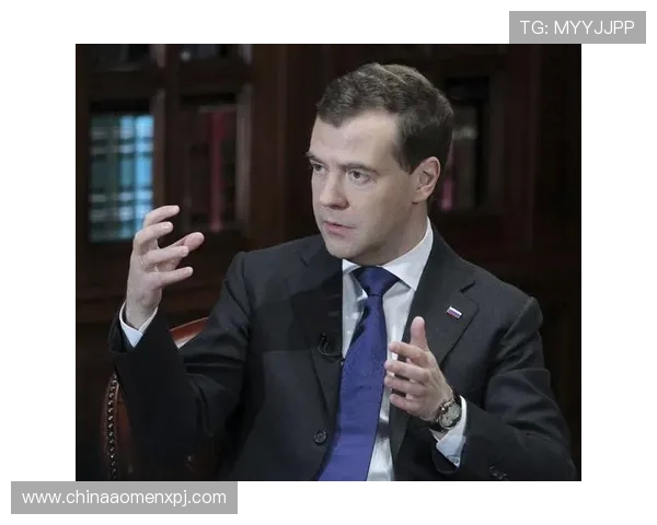 新普京平台官网电话客服热线全天候在线，确保玩家在游戏过程中遇到问题时能及时获得帮助